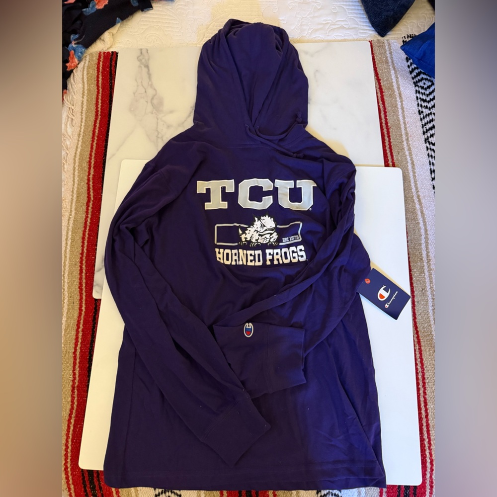💜🤍 NWT/ Champion TCU FROGS Lightweight Hoodie